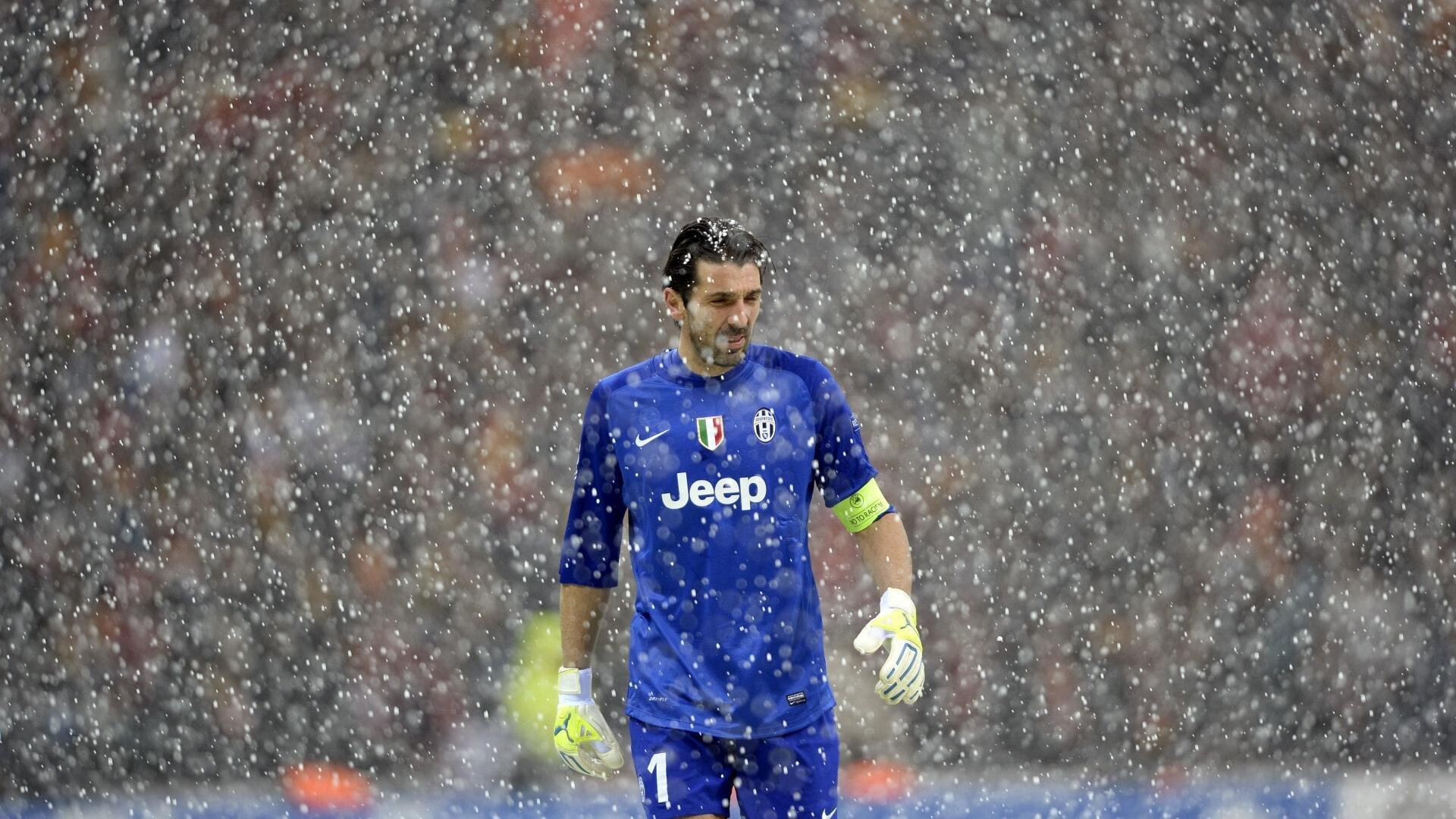 绿茵场上的哲学对决，孔德如何以绝对空间统治全场，诠释日本足球对法兰西的战术碾压