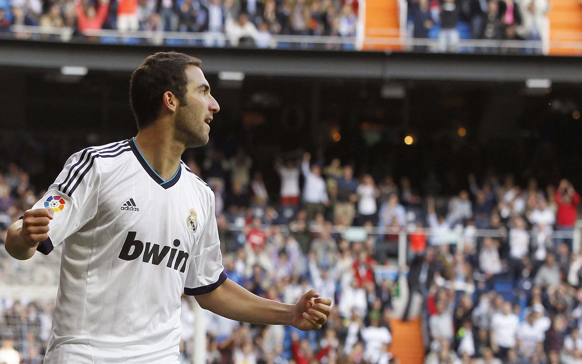 开云体育中国-马德里竞技轻取马赛，姆巴佩点燃赛场，一场战术与天赋的完美交响